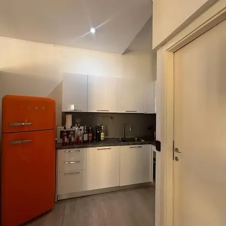 Apartamento Porta Romana Experience - Authentic Milanese Flat Milão