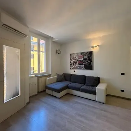 Apartamento Porta Romana Experience - Authentic Milanese Flat