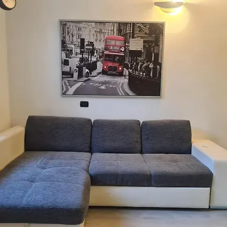 Apartamento Porta Romana Experience - Authentic Milanese Flat *