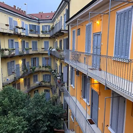 Porta Romana Experience - Authentic Milanese Flat Apartamento Milão